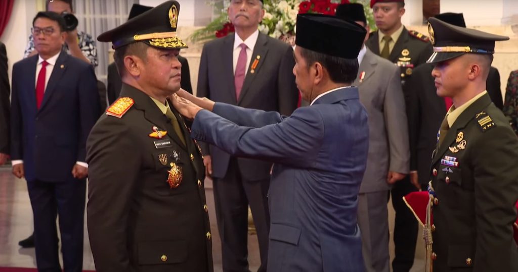 Presiden Jokowi Lantik Maruli Simanjuntak Jadi KSAD